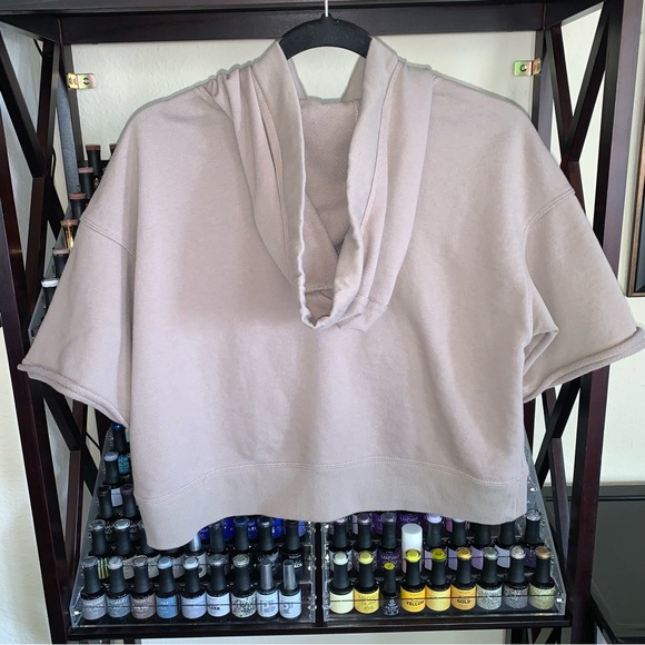 Calvin Klein Logo Cropped Hoodie - Picture 5 of 14